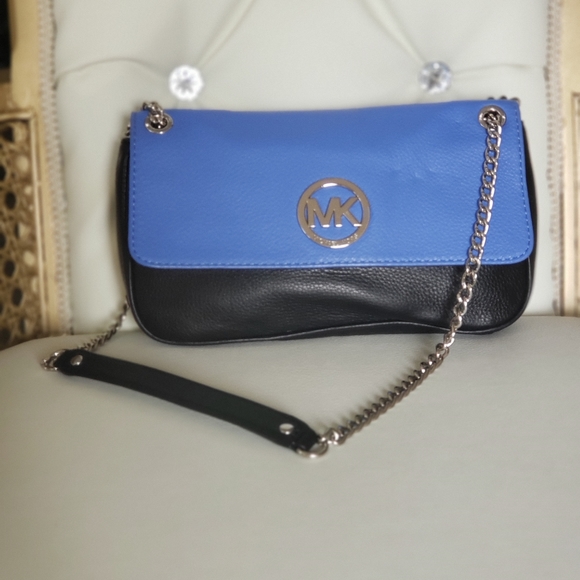 Michael Kors Purse - Picture 2 of 11